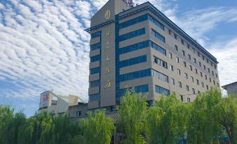 Longquan Hotel