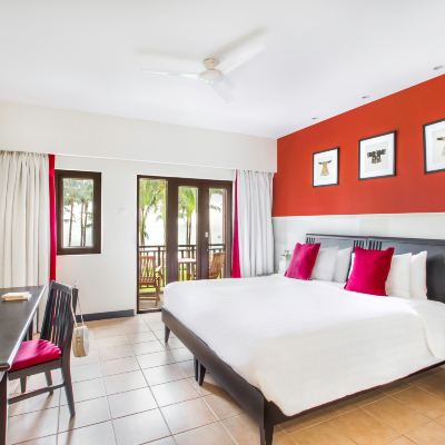 Deluxe Room With Balcony And Sea View
