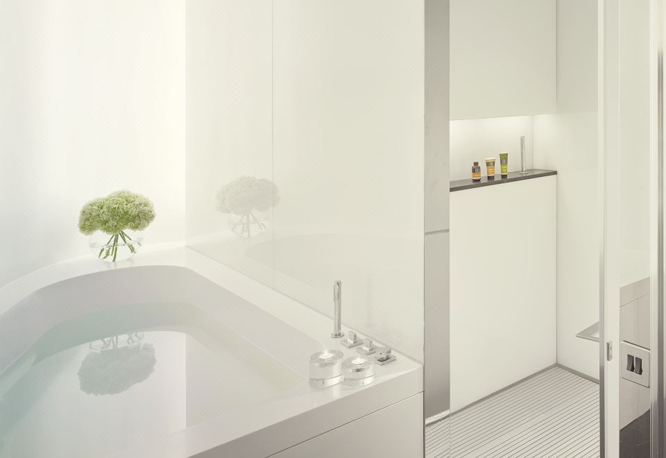 伦敦天际线露台景观卓越ME+ 套房