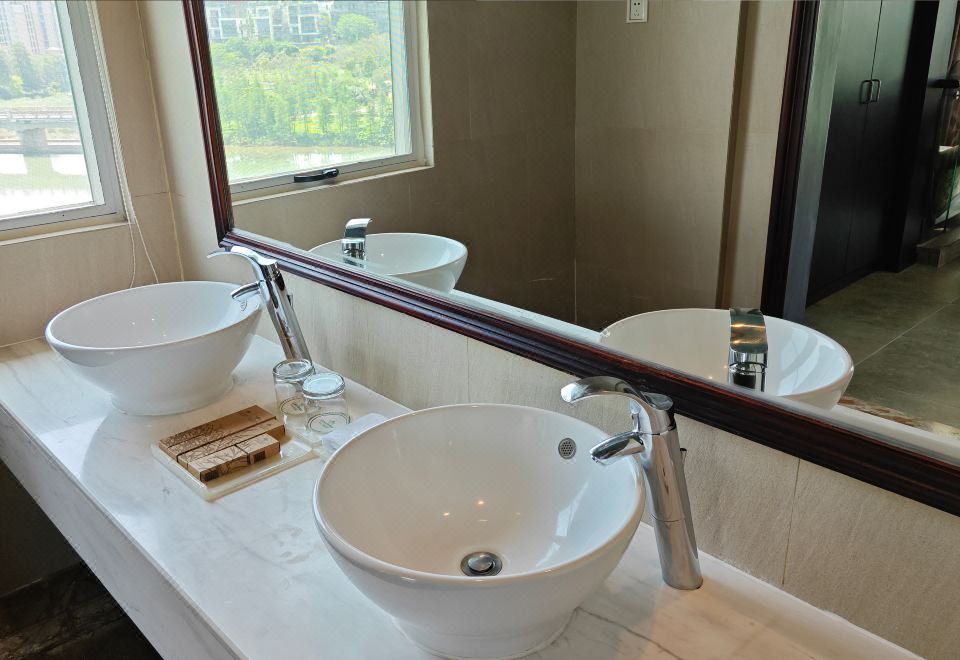 河景豪华套房两房一厅|独立温泉池