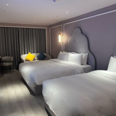 家庭房（小冰箱+金可兒床墊+65寸投屏電視） 合肥泓瑞步行街美居飯店優惠