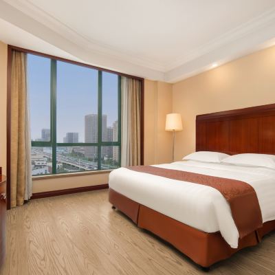 高級大床房丨全屋空氣凈化 上海錦榮國際大飯店優惠