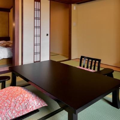 Japanese-Western style room with open air bath