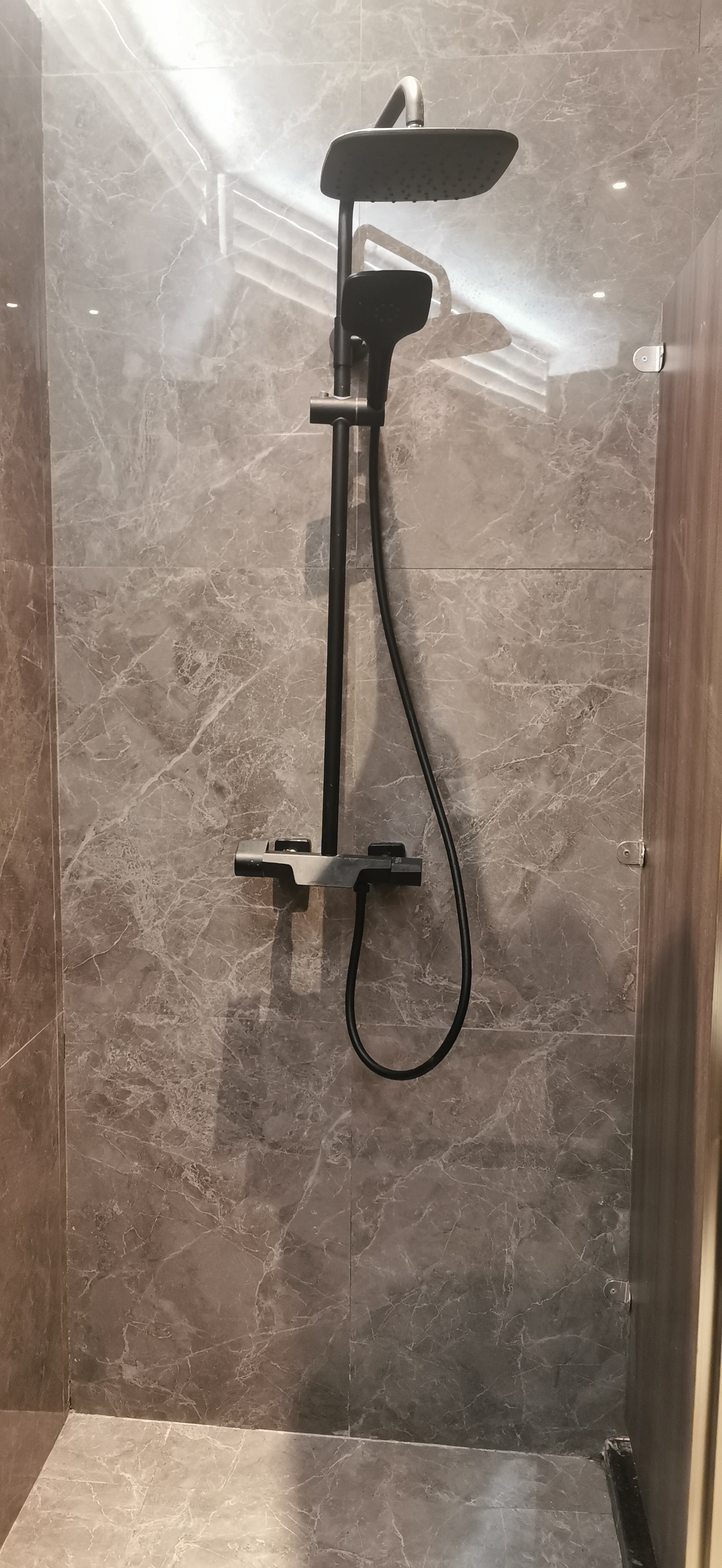 水畔星空帐篷房