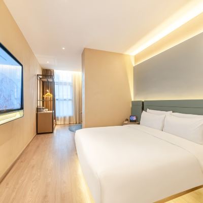 行政大床房（智能客控+深睡枕+智能馬桶+小冰箱+可投屏65寸電視） 天津濱江道恆隆廣場亞朵S飯店優惠