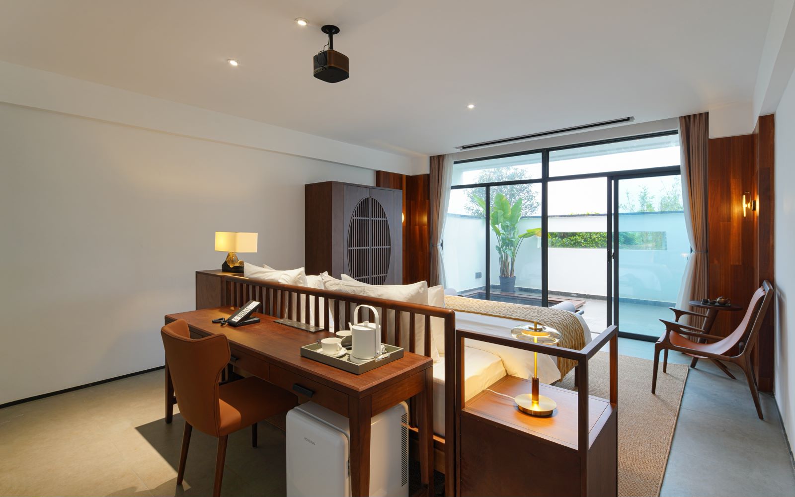 Qi Yu VR Featured Private Hot Spring Scenic View Room (Cinema + Games)