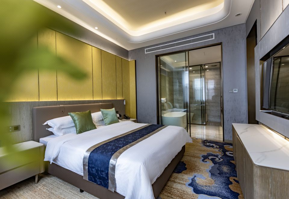 雅緻大床房丨舒適床品+靜謐空間