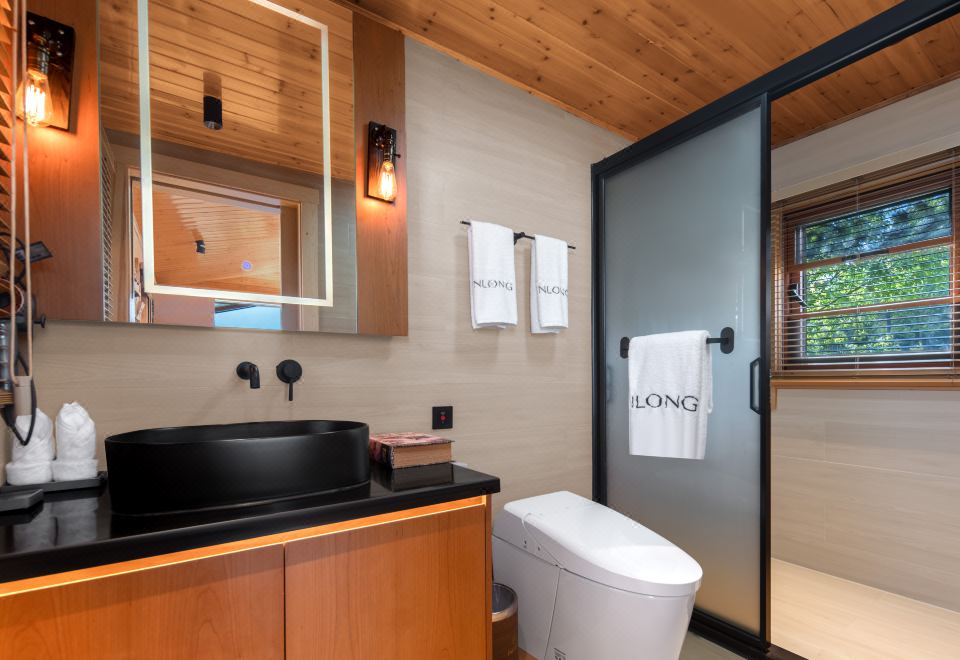 Yixing Inlong Narada Resort HotelCourtyard Two-Bedroom Cabin 