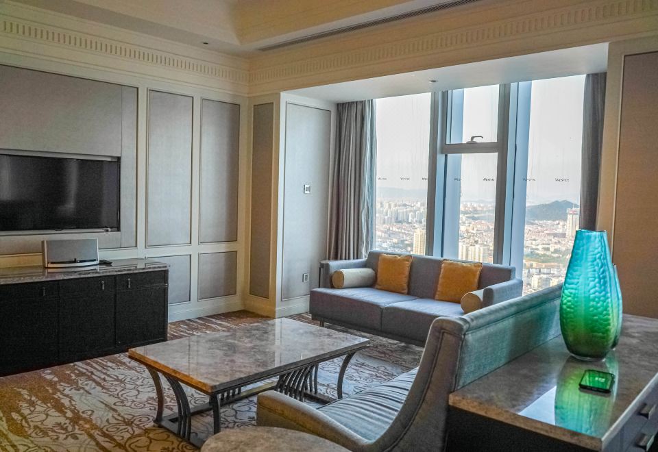 The Westin QingdaoPanorama Sea-View Wedding Room