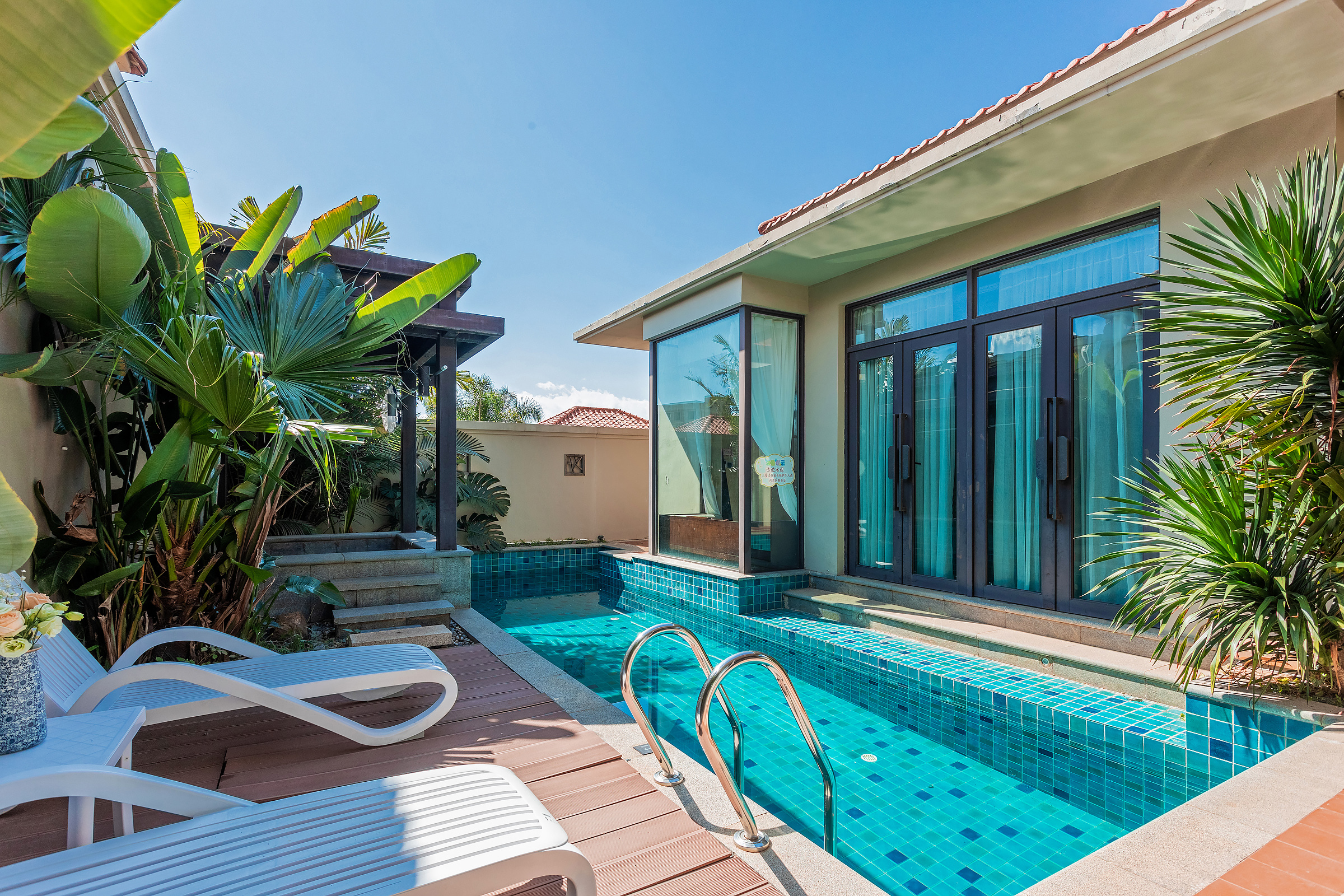 私家泳池别墅·一室一厅