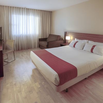 Family Comfort Room (2 Adults + 1 Child) Port Elche Promo Code