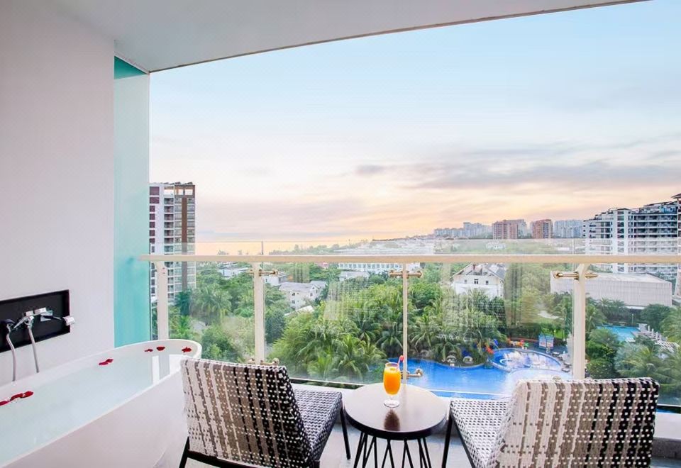 Wyndham Sanya BayDeluxe Sea-view Room