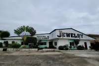 Jewelry Hotel and Resort