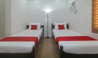RedDoorz @ Davids Travellers Inn Cavite
