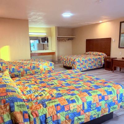 3 Full Beds Non-Smoking Aloha Inn Promo Code