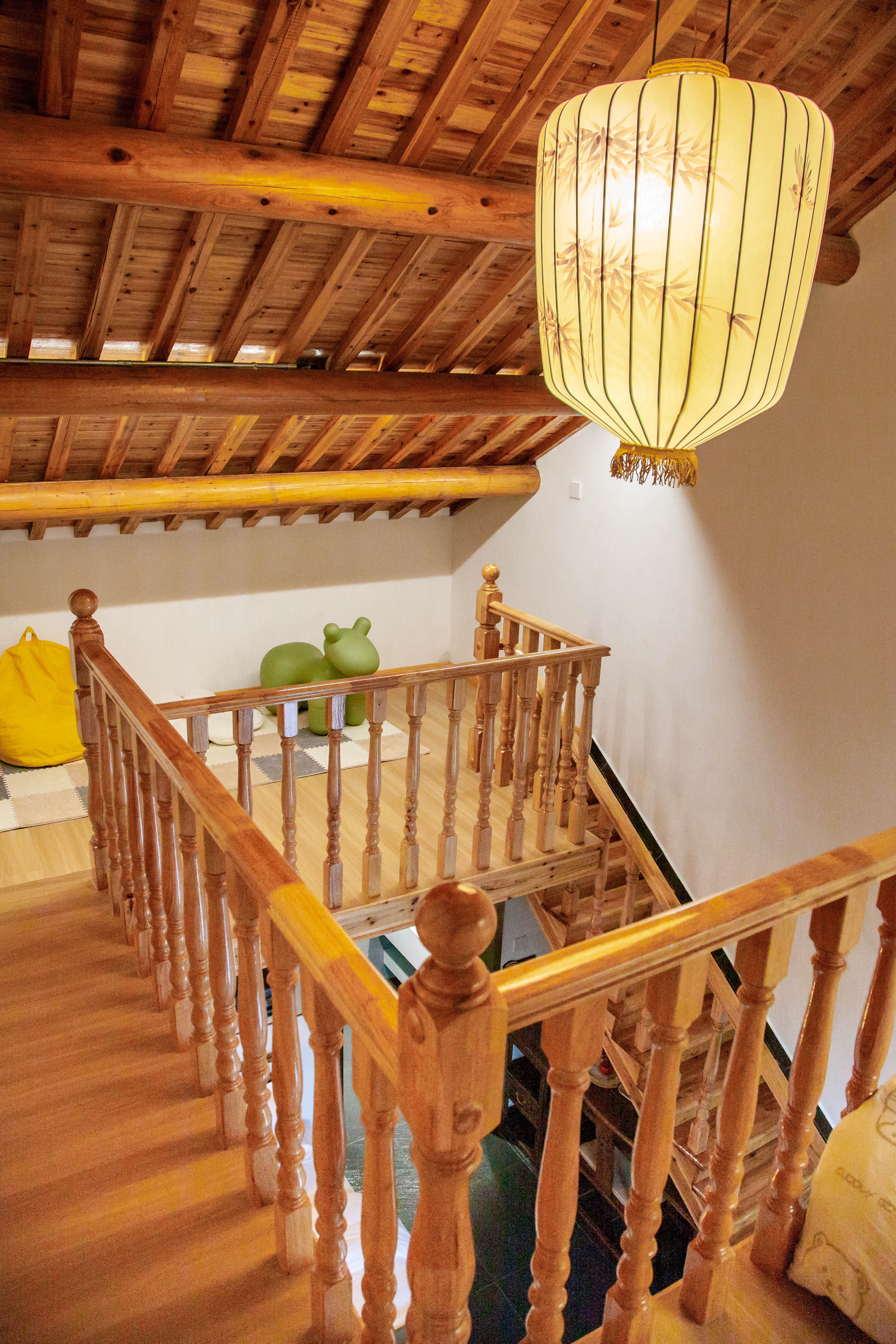 自闲·家庭房（全屋暖气+复式套房+巨幕投影+小童游戏区+戴森吹风机）