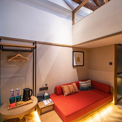 Loft舒適大床房（零壓床墊+恆溫水暖） 秋果四合院飯店（北京王府井協和醫院店）優惠
