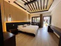 Jiaxing xitang ancient town scenic spot inn