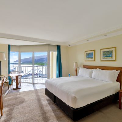 經典港景大床房 凱恩斯鉑爾曼國際大飯店優惠