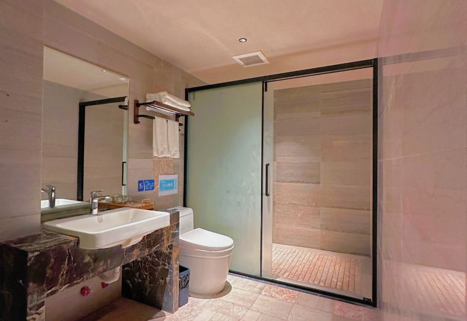 河畔豪華溫泉套房（一房一廳+獨立露臺泡池+麻將機）