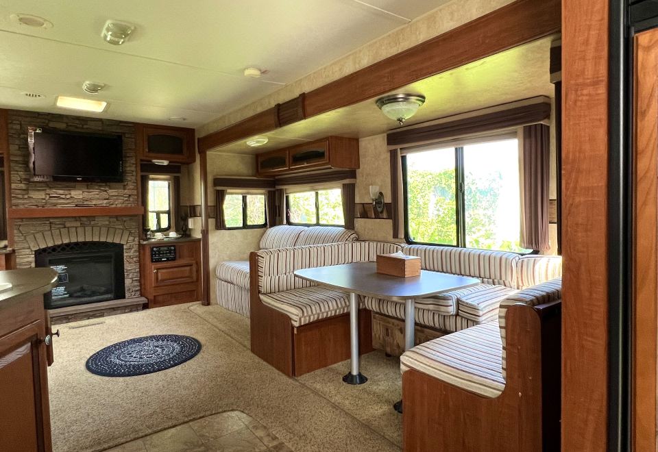 Shanshui Villa HotelLijiang Rustic Luxury | American Jack RV