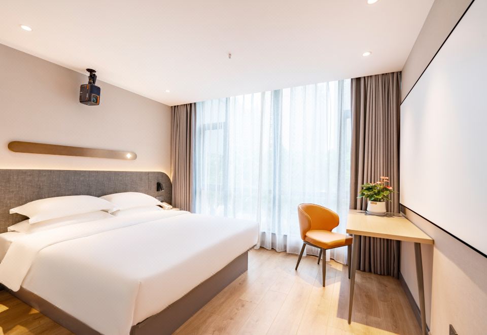 大床房「簡約時尚+優享陽光房+可投屏電視」