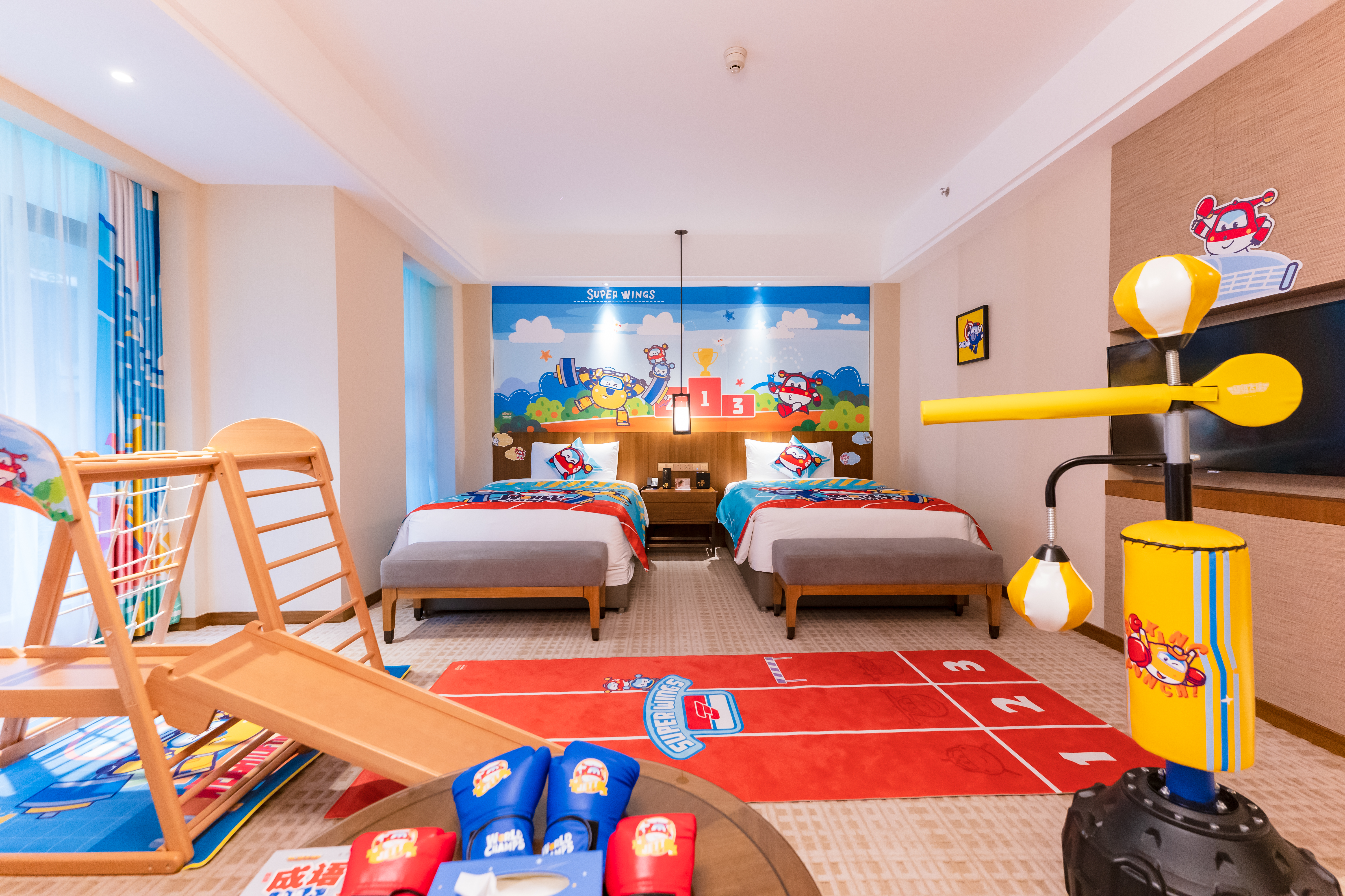 Super Wings Sports Theme Twin Room (East Building)