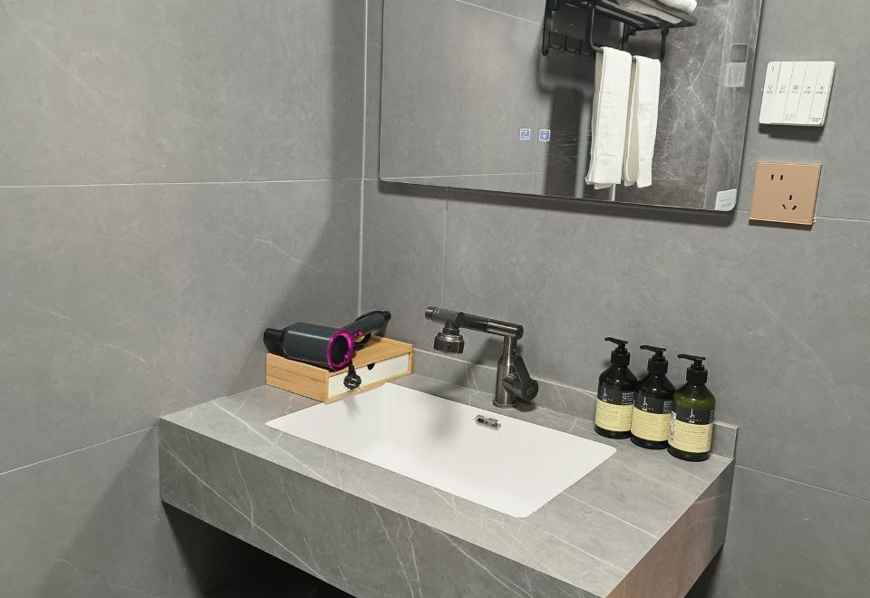 Comfort Oxygen Supply Twin Room (Oxygen Supply + Floor Heating + Humidifier)