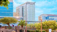 Mercure Okinawa Naha Hotele w: 