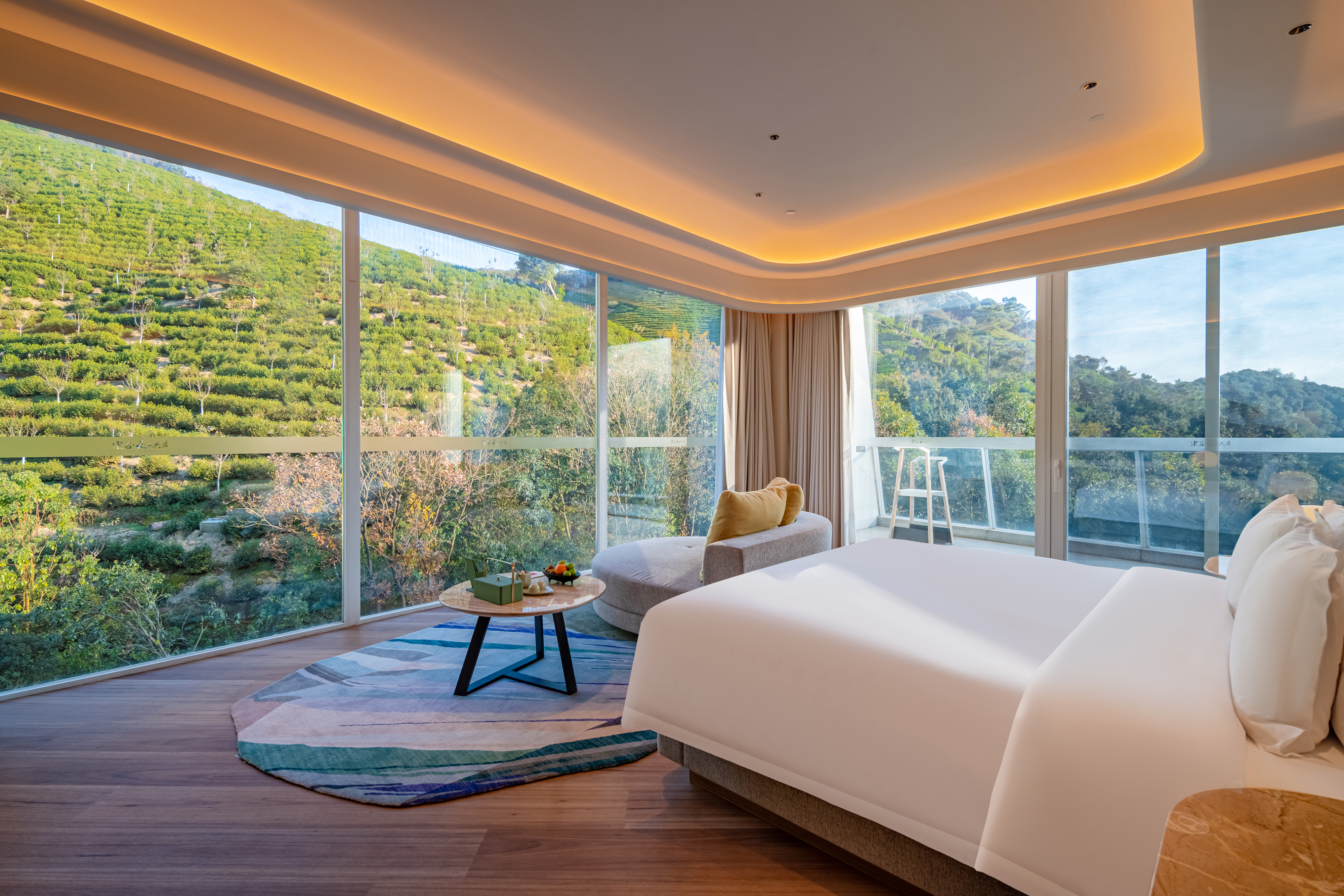 HenTiQue Resort Anji·Mountain View RetreatPremier Panoramic Double Bed Room (Wangshanlou)
