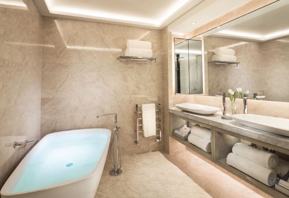 Kempinski Hotel Beijing Lufthansa CenterFamily Luxe Enjoyment Suite