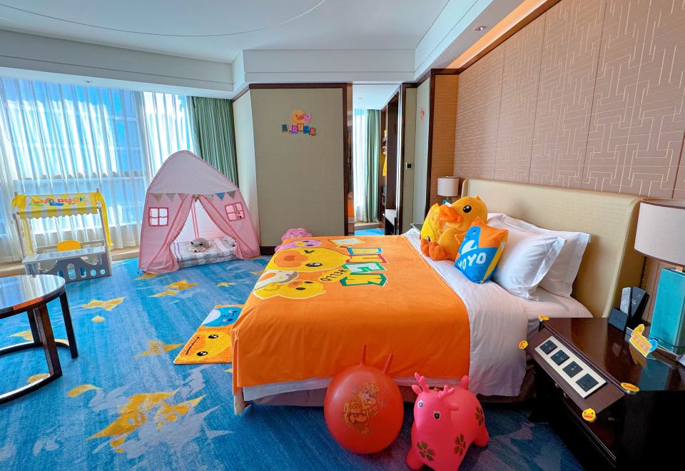 小黄鸭亲子主题房