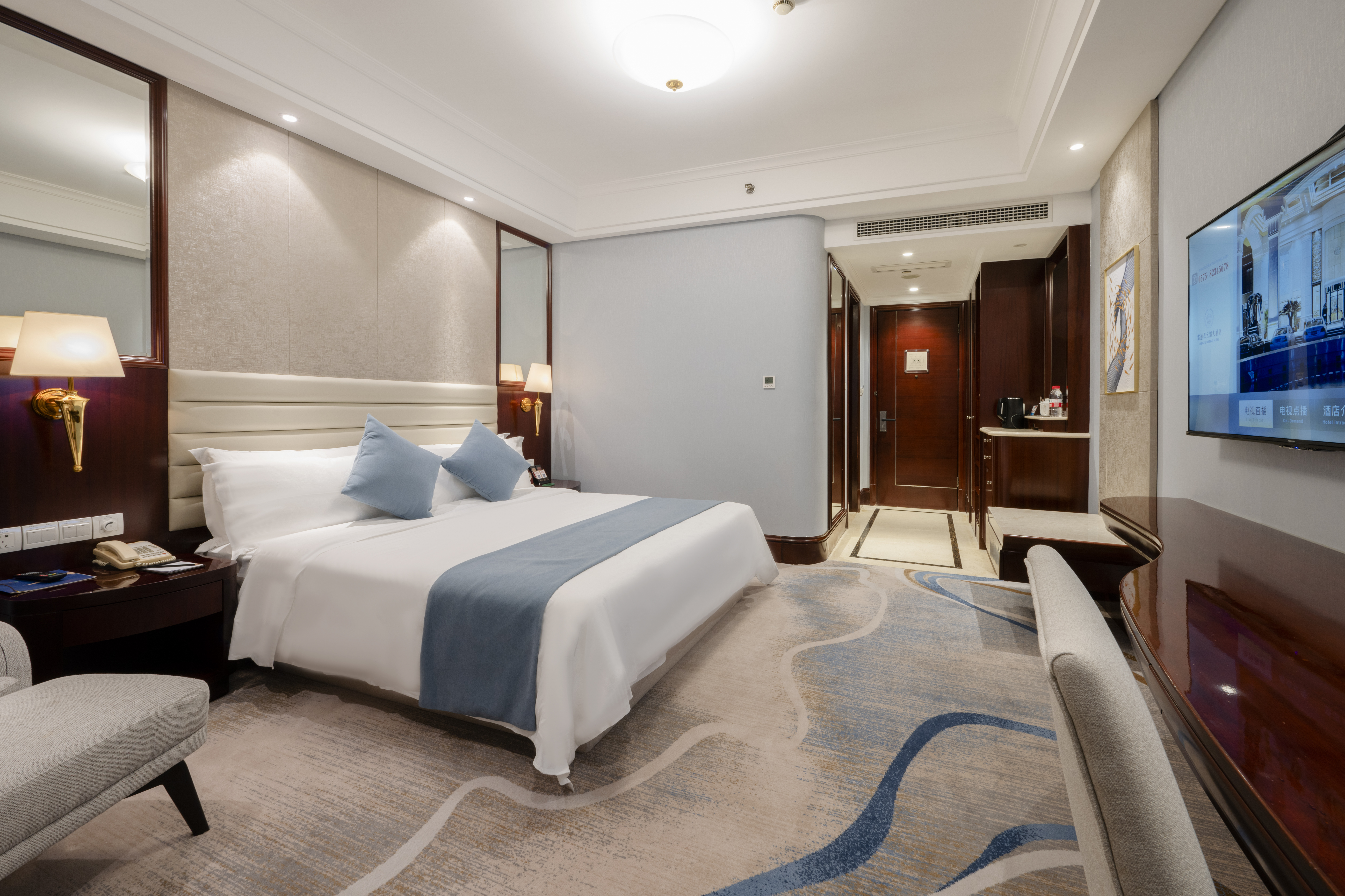 高级大床间