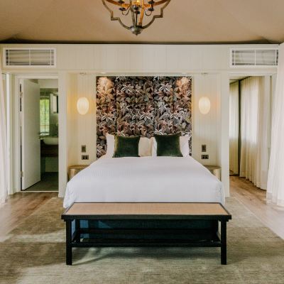 Lakeside Canopy Parklands Country Garden & Lodges Promo Code
