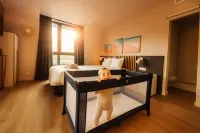 Off Hotels in 