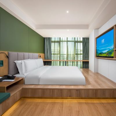 和風大床房（手機投屏+乾濕分離·日式風格·辦公區） 秋果酒店（深圳車公廟上沙地鐵站店）優惠