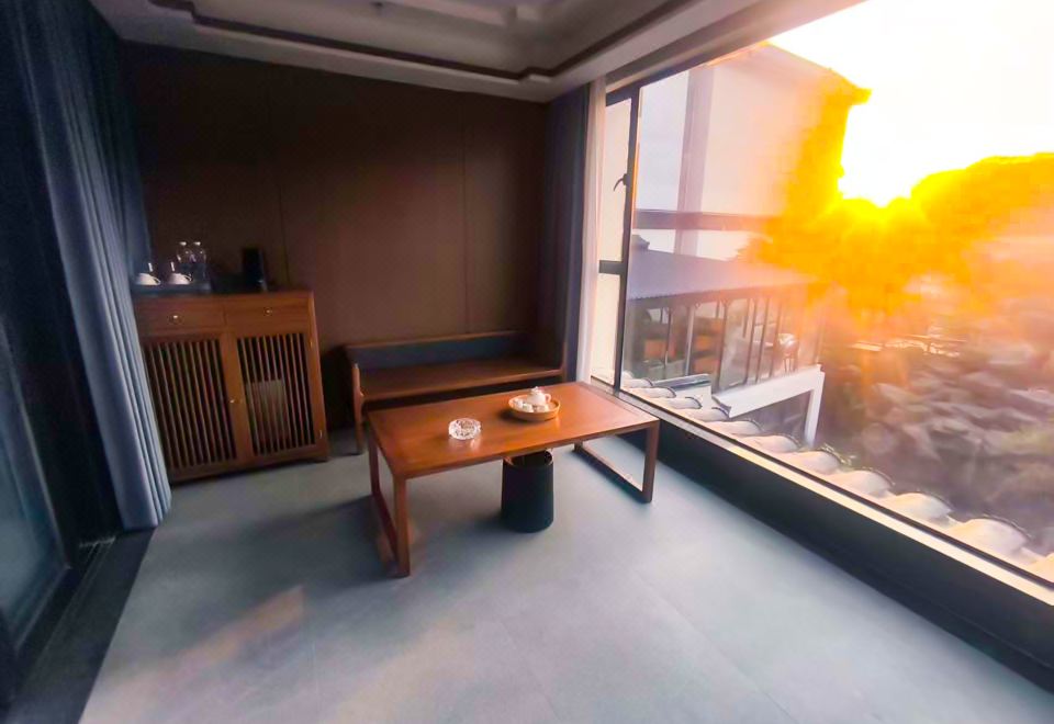 別墅三居一廳一泡池（A幢）