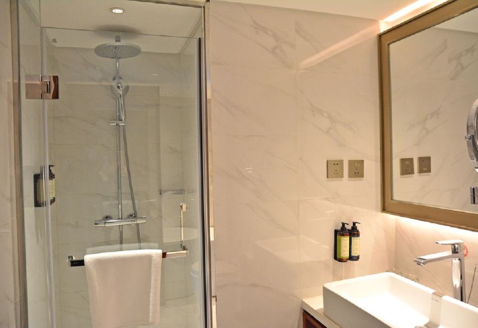 中網主題高級大床房