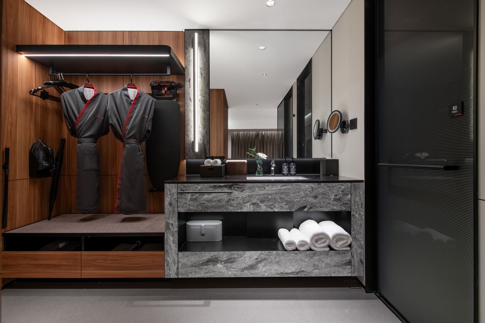 Superior King Room (Intercity)