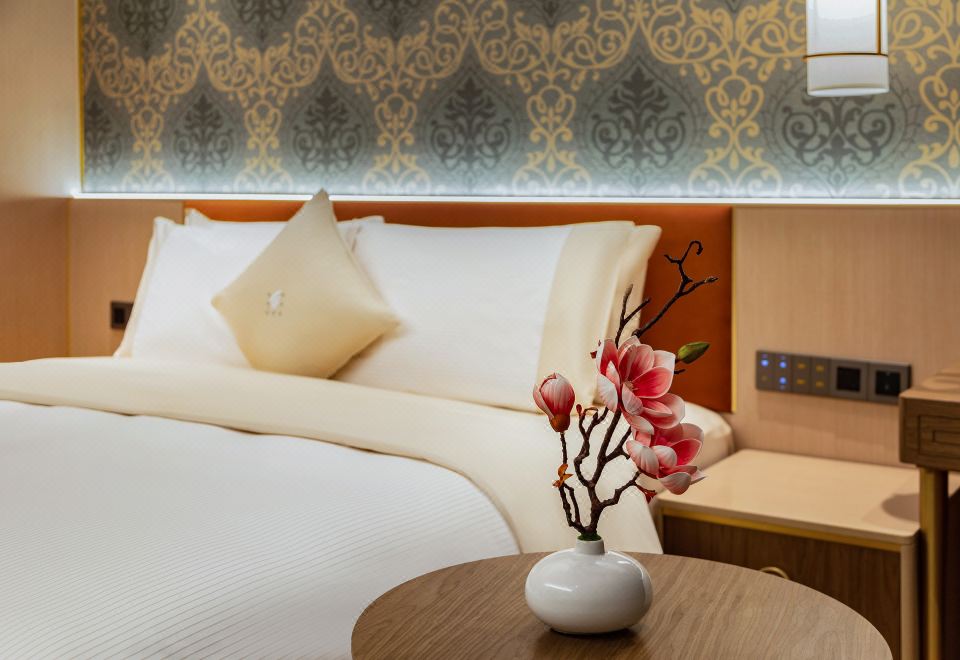 尊贵大床房（电视投屏+蒸汽眼罩）