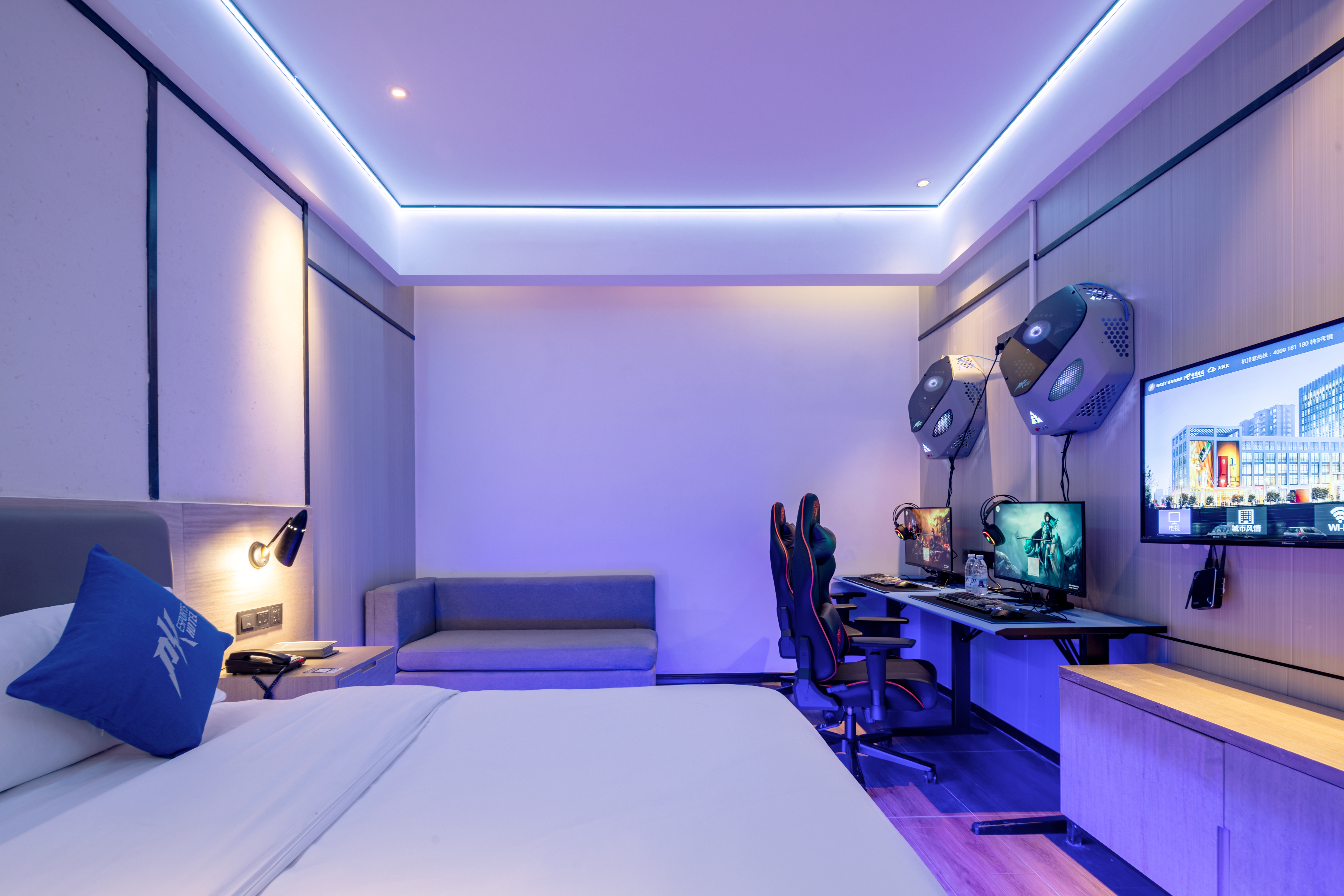 豪華電競大床房[RTX3070Ti+32G+i5-12490+27寸2K+M2-240G網吧特權]