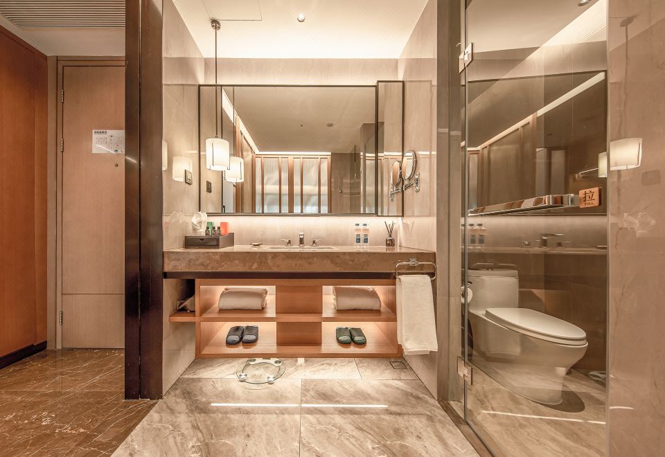 高级城景大床房