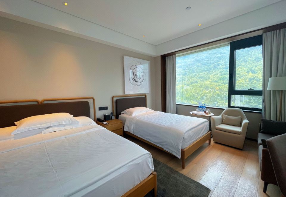 山景家庭雙床房+窗外好景+茶空間