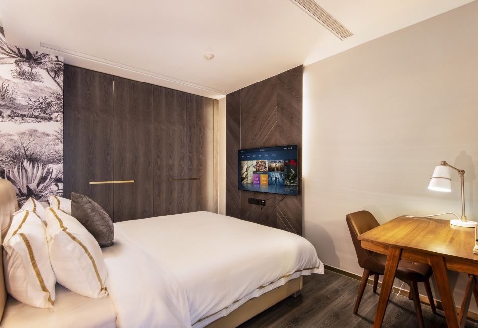 尊享雙臥套房（洗衣機+熨衣設備+咖 啡機）