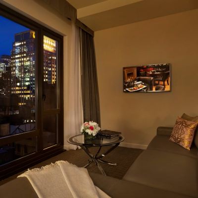 Decollete Penthouse Suite Executive Hotel le Soleil New York Promo Code