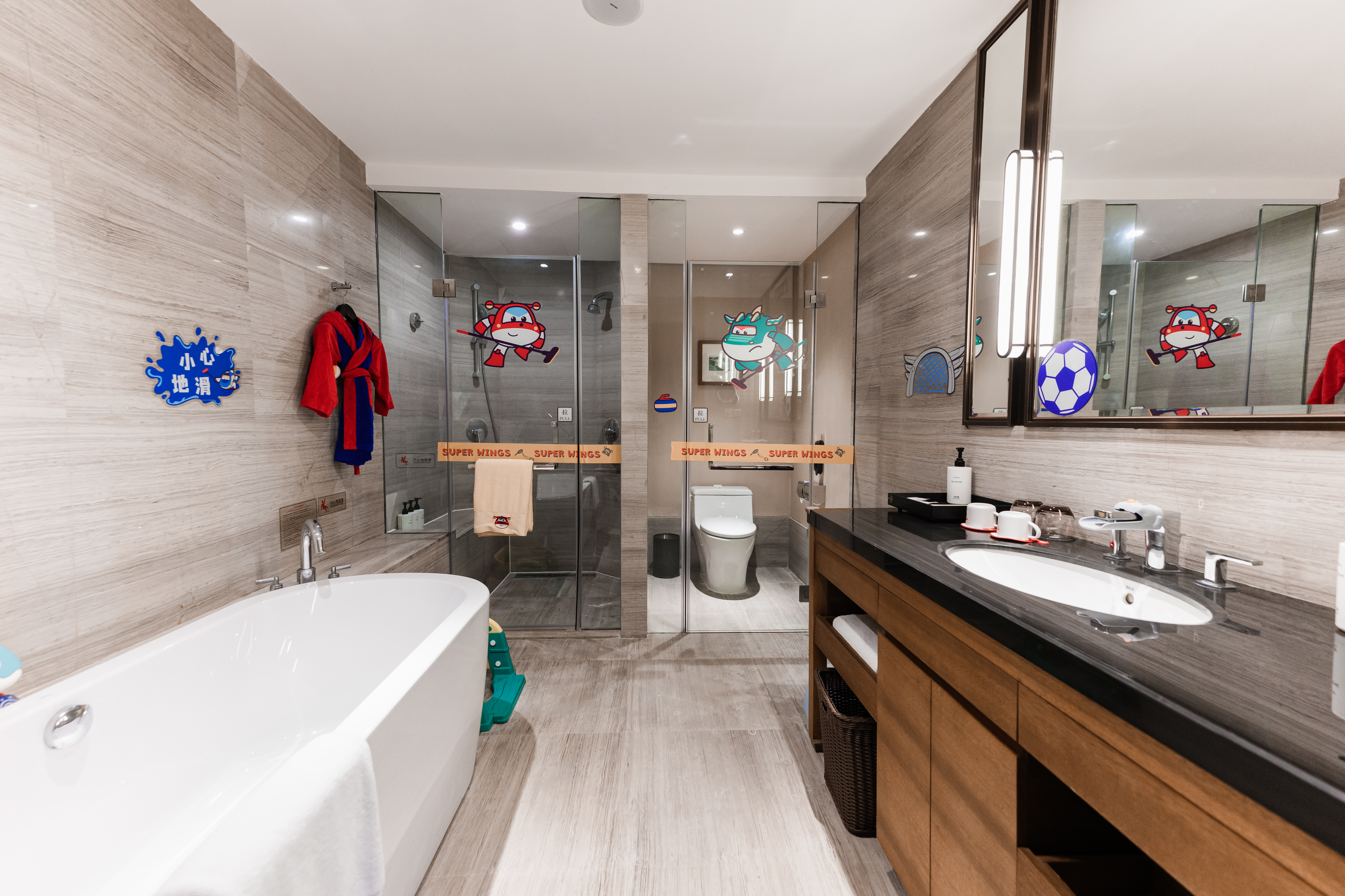 Super Wings Sports Theme Twin Room (East Building)