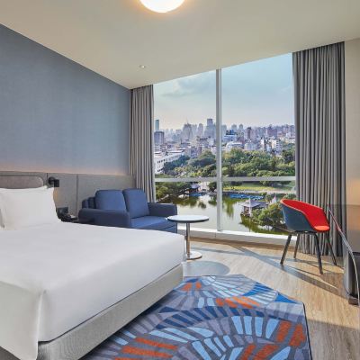 高級房 台中公園智選假日飯店優惠