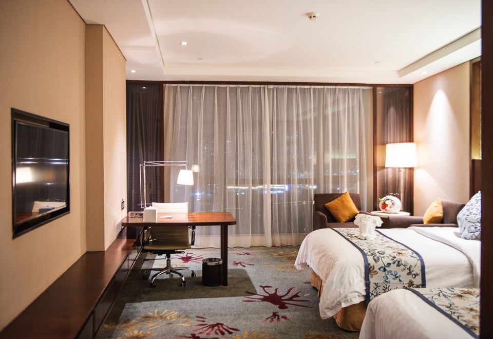 Cozy Queen Room