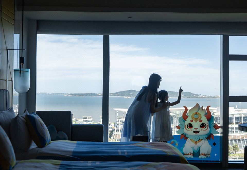 龙境探秘·亲子互动主题大床房（180°海上日出）