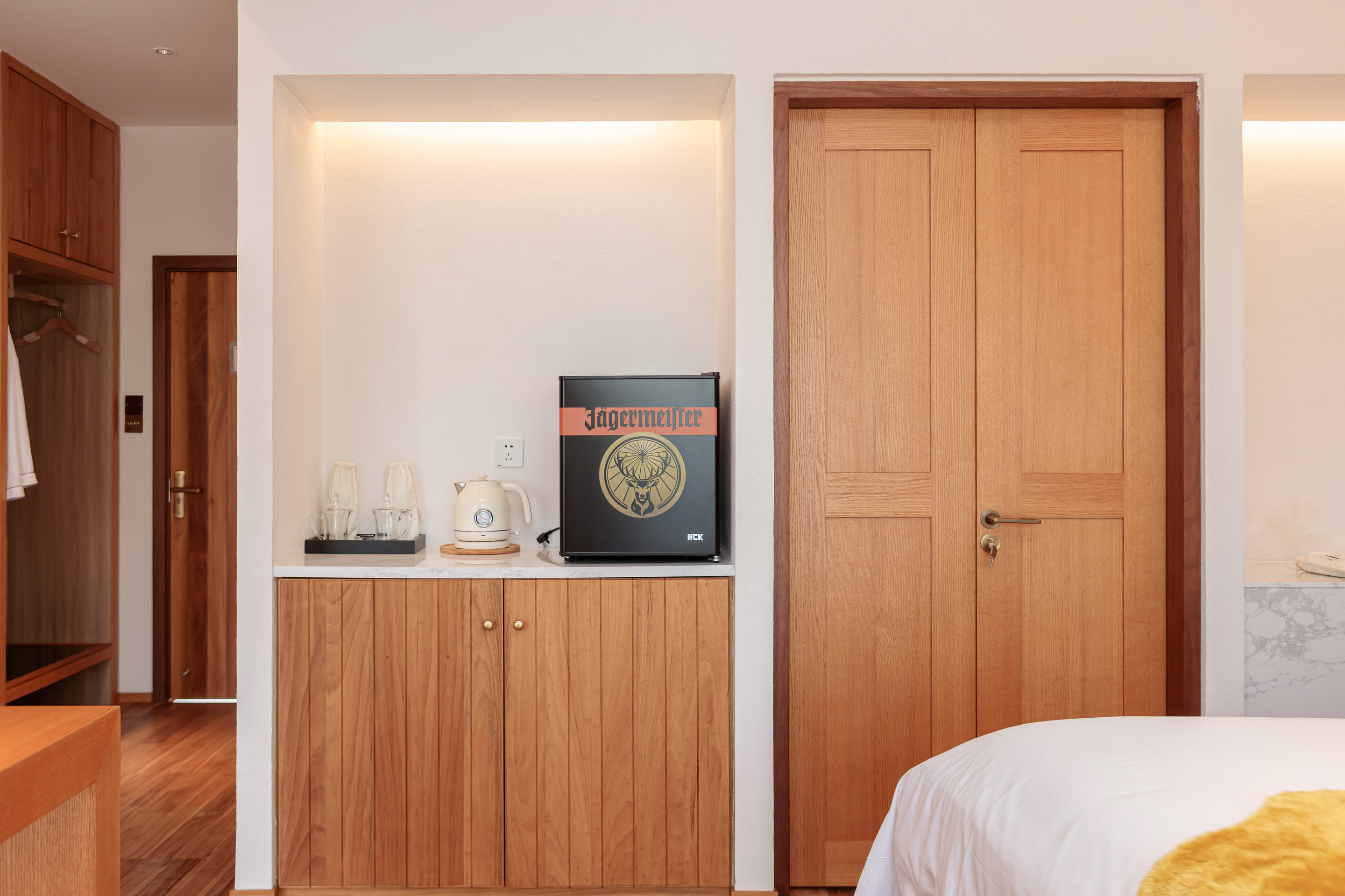 君迁豪华大床房